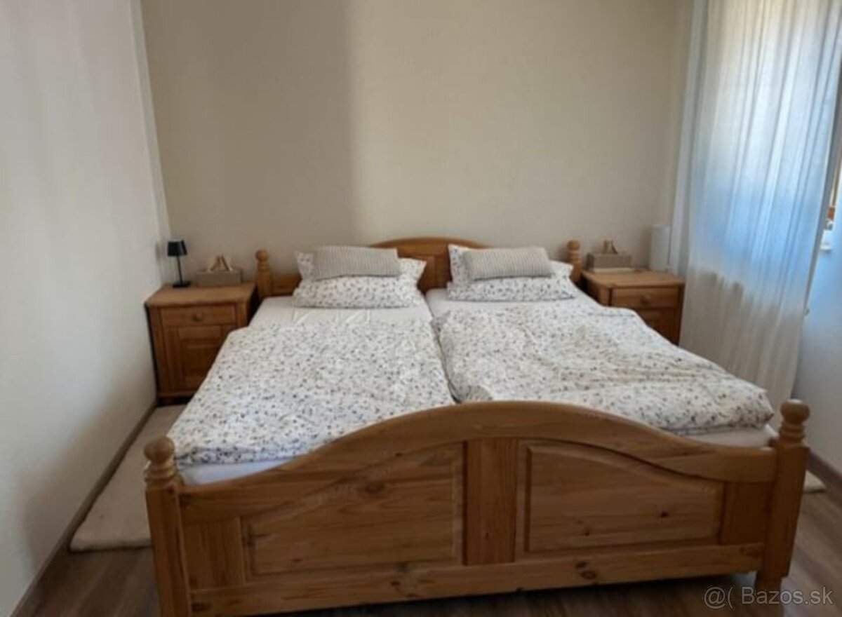 Kompletní ložnice z borovice,4730