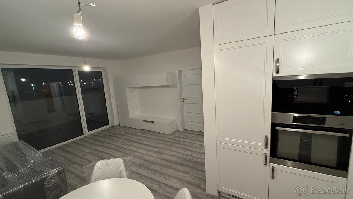 Na prenájom nový 2 izbový byt s terasou, Mikovíniho, Trnava