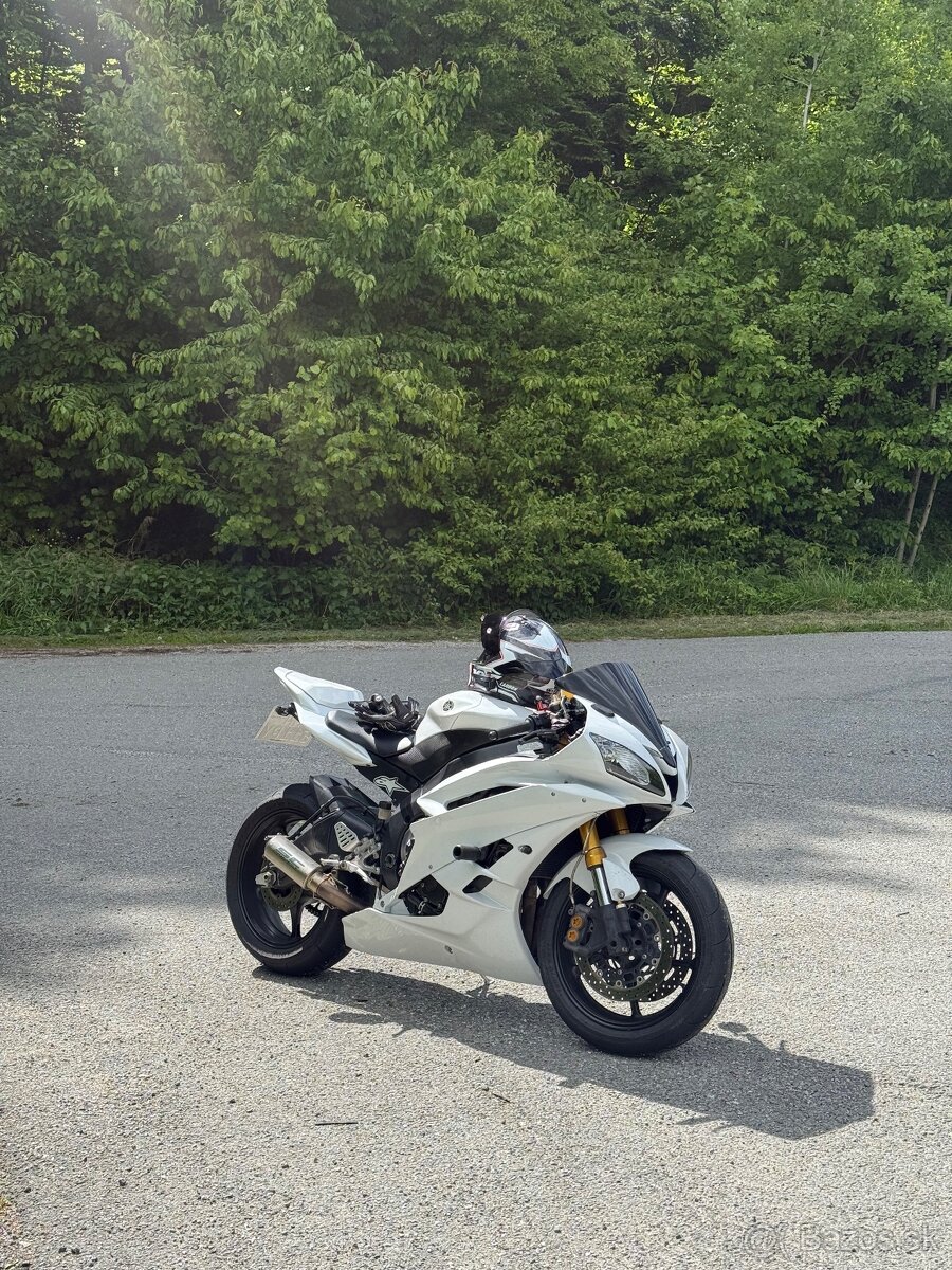 Yamaha R6 - A2 - Poškodený motor
