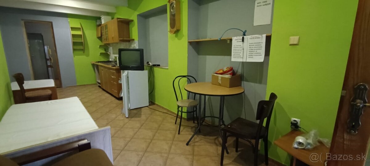 Garsónka na prenájom (3) – Štúrovo, v blízkosti železničnej