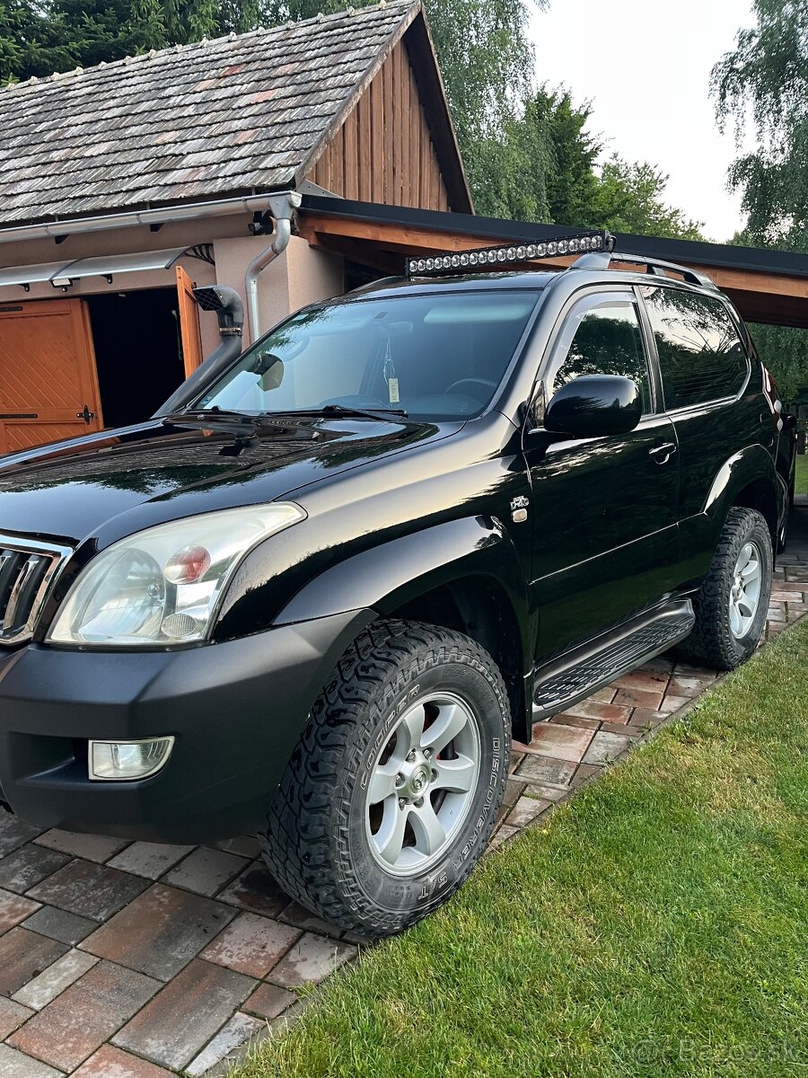 TOYOTA LAND CRUISER 120 3.0 DIESEL 3.DVEROVA TOP