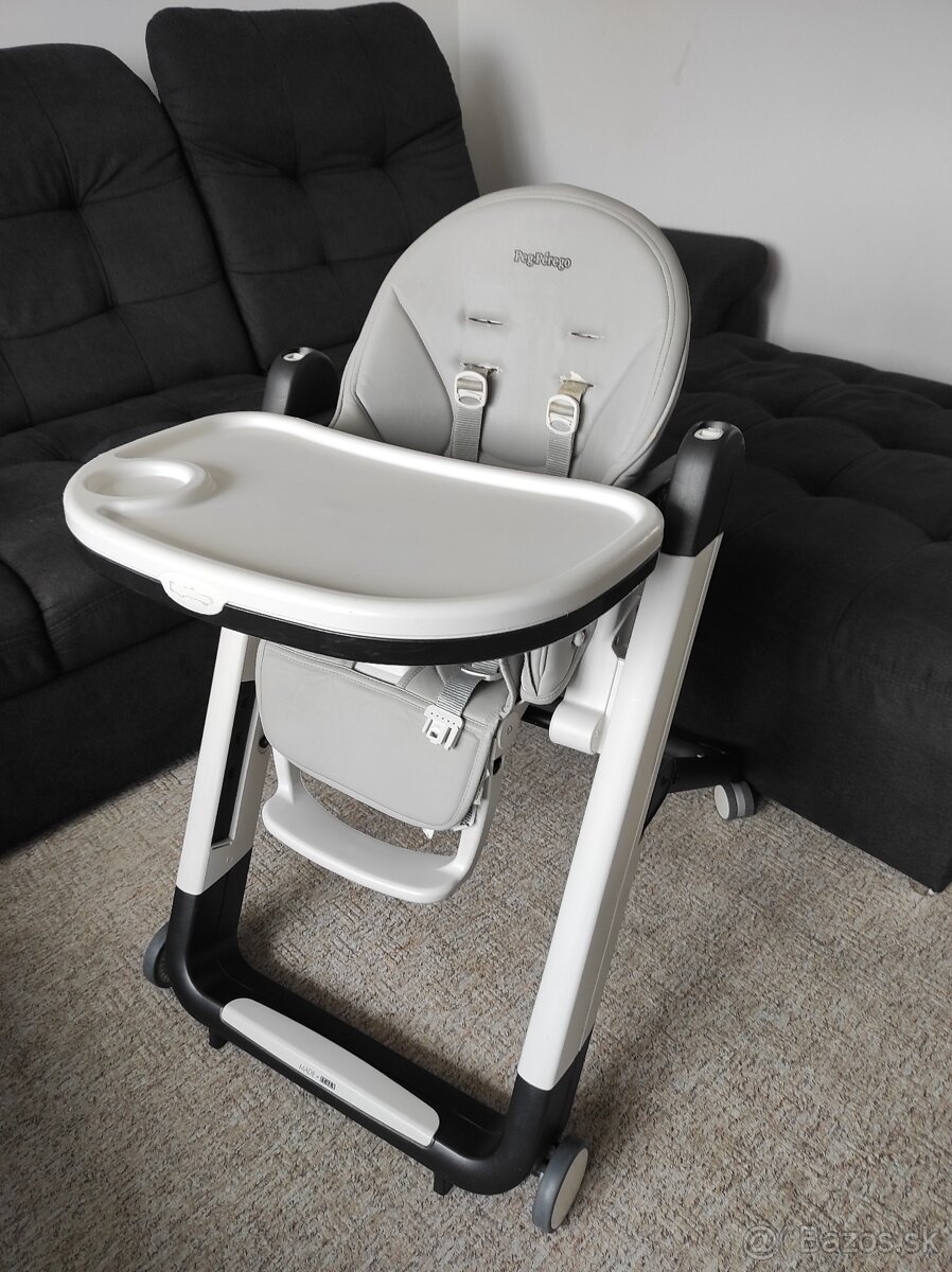 Peg Perego siesta follow me destká jedálenská stolička
