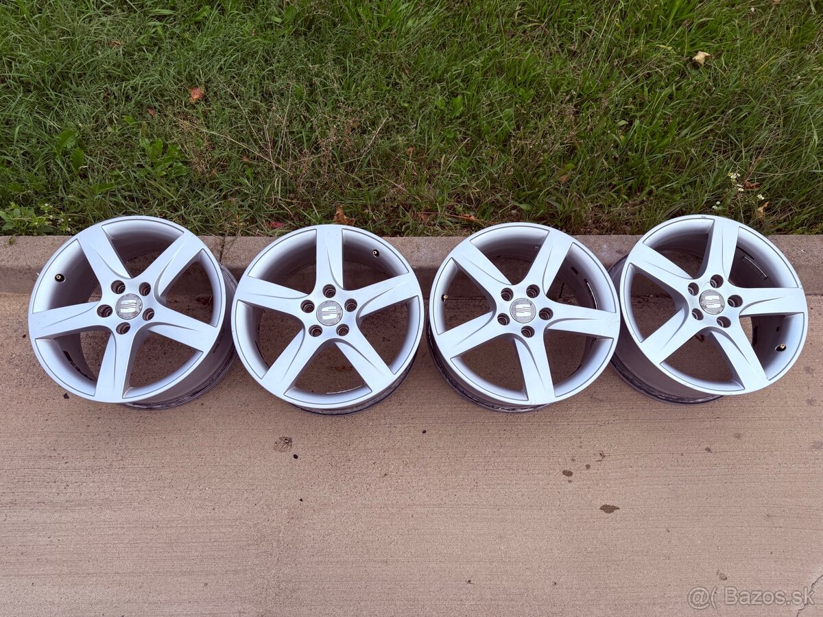 Originál SEAT 17" AROA disky 5x112, 7J ET54 (4ks)