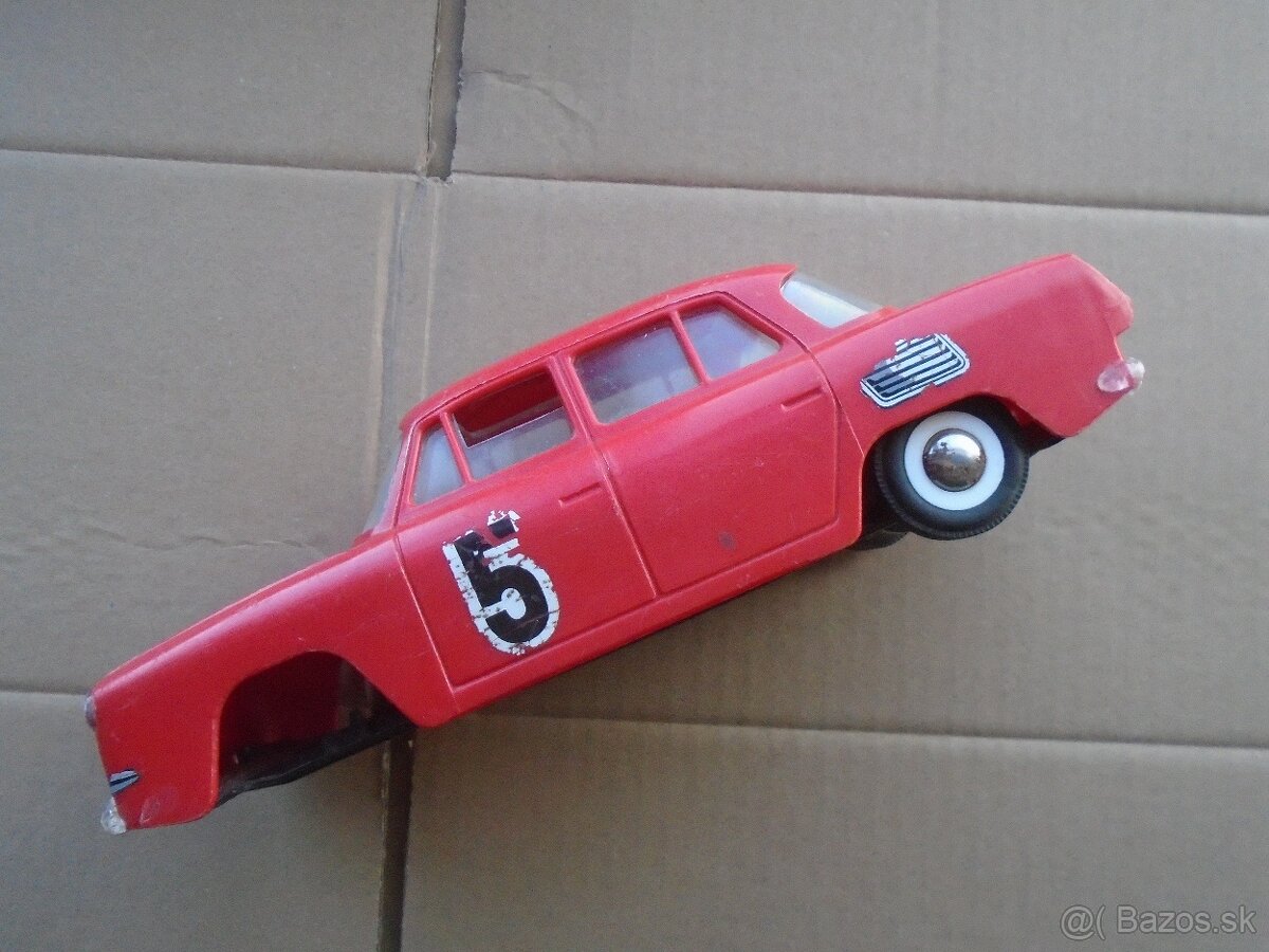 škoda 1000MB  KDN