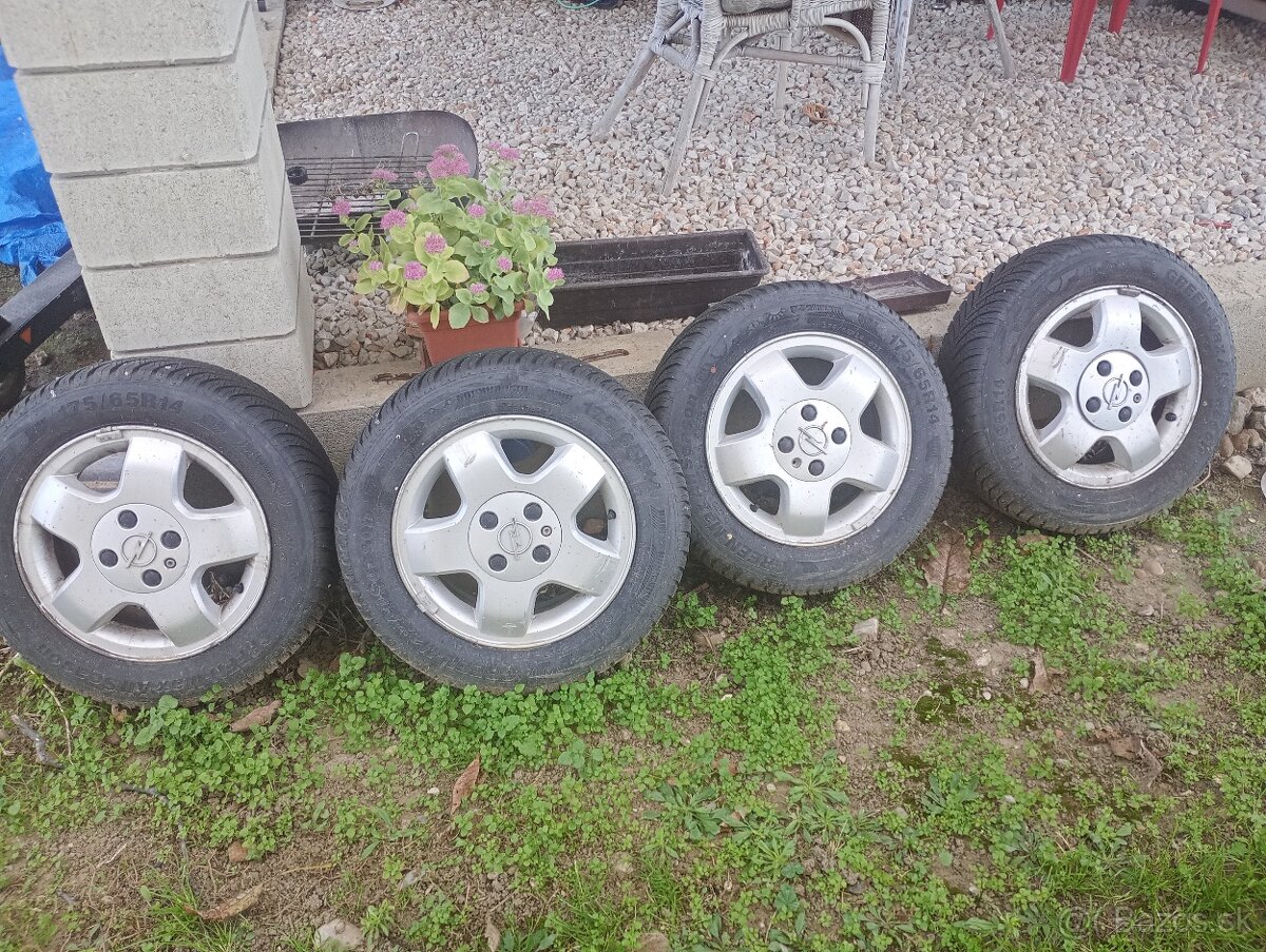 Alu Opel + zimne pneu 175/65 r14