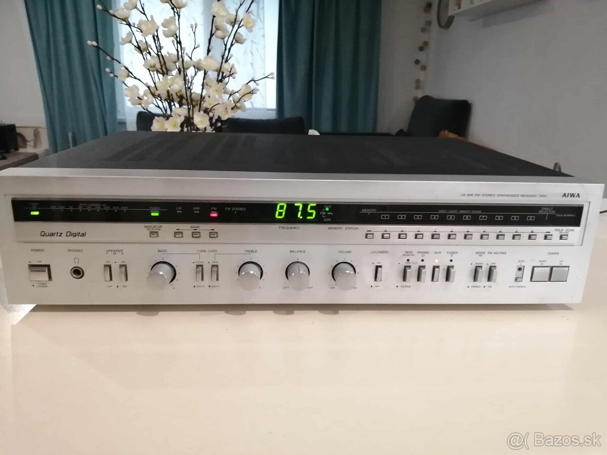 receiver-Aiwa-7800