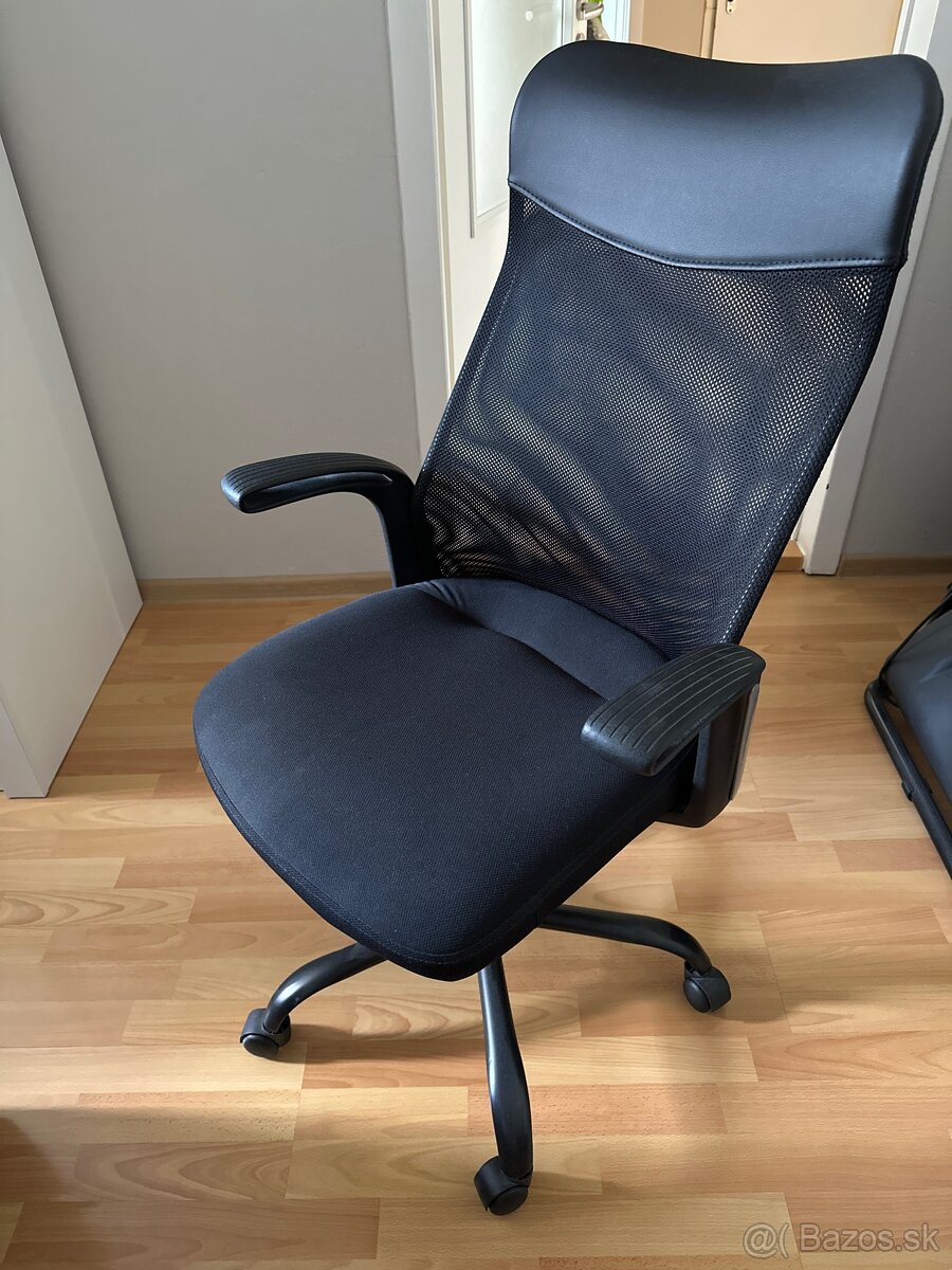 Kancelárska stolička