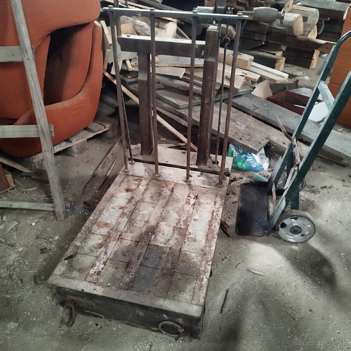 Starožitná váha na predaj