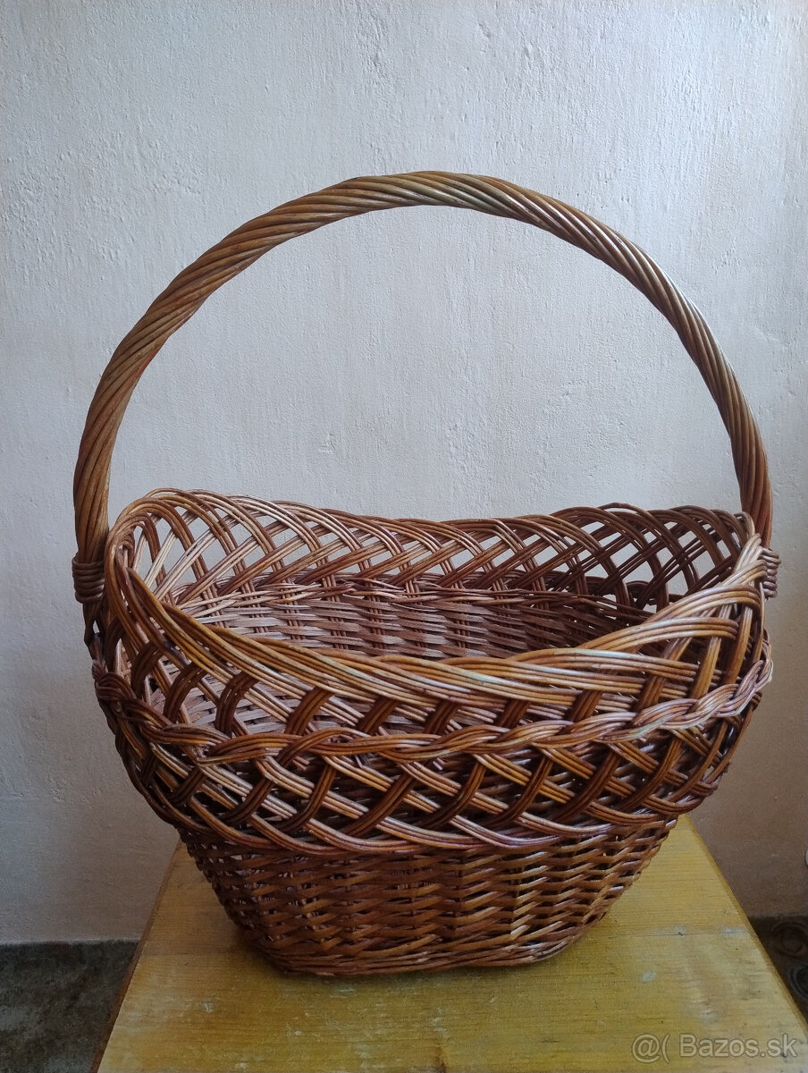 Prútený košik