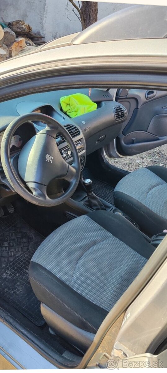 Predám Peugeot 206 komby