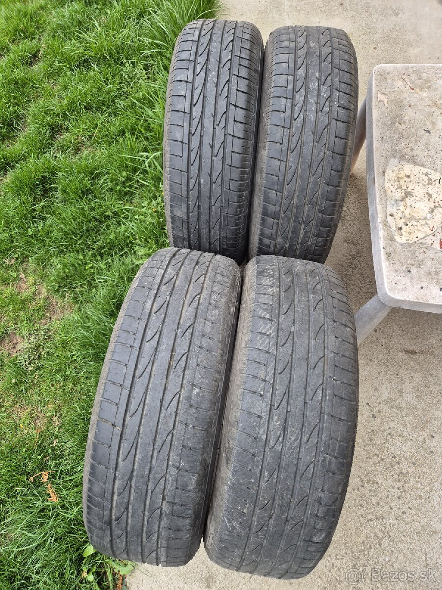 letné pneu brigestone 215/65 R17 99V