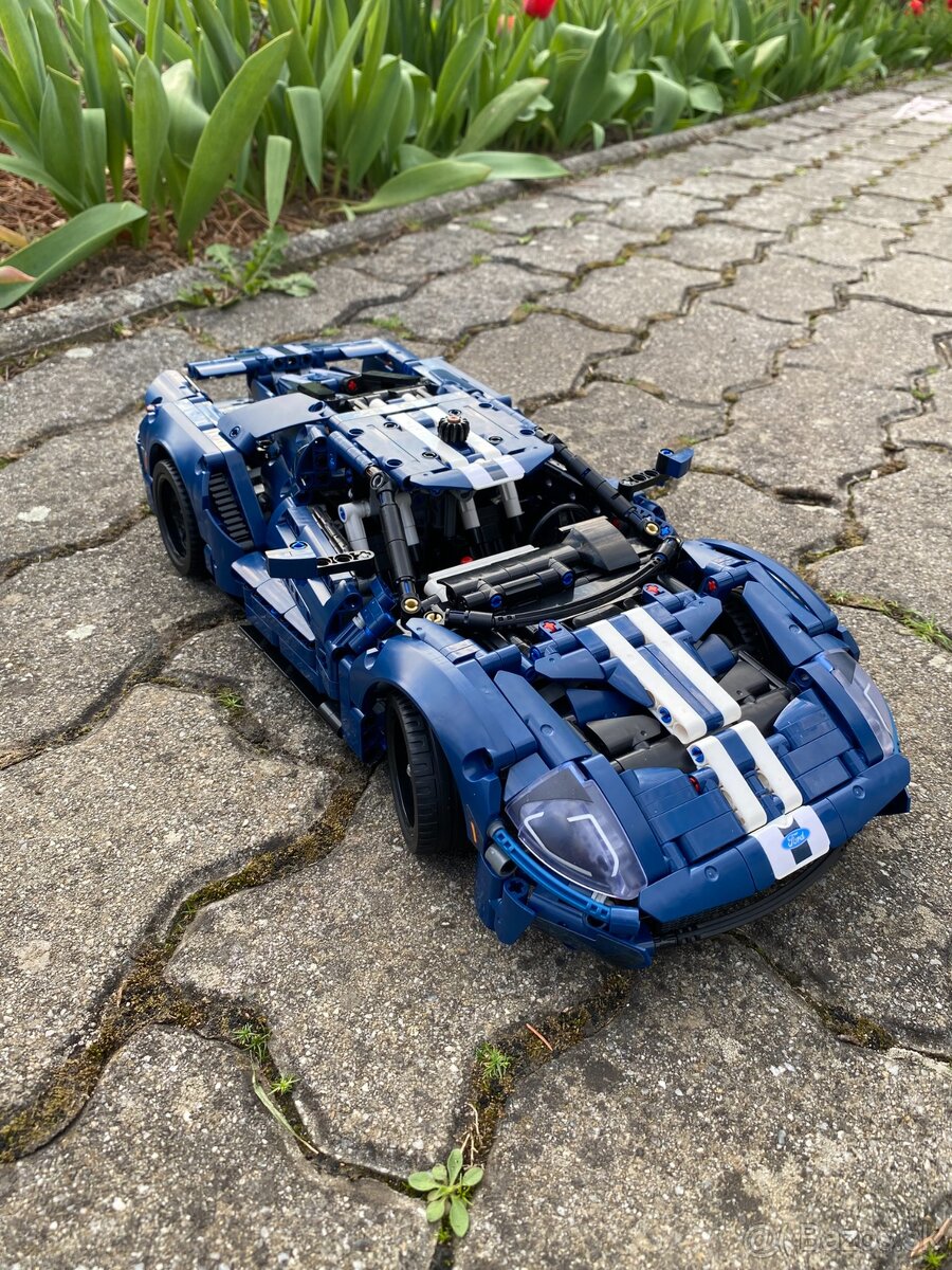Stavebnica Ford GT 42154