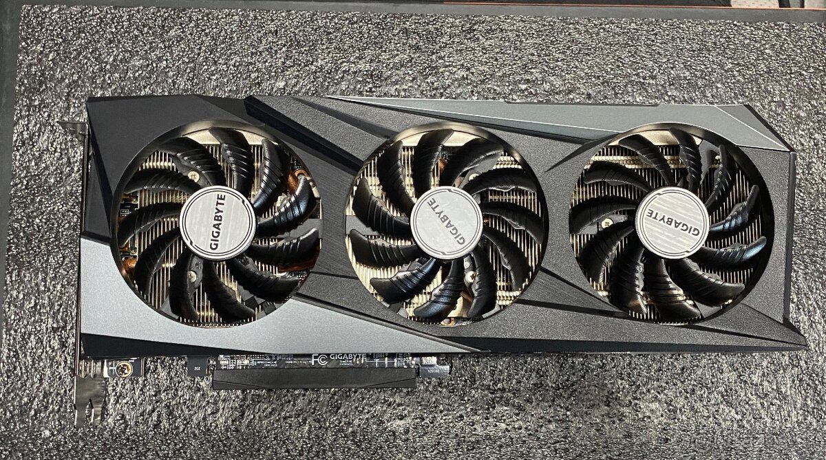 Grafická karta RX 6700XT GiGABYTE GAMING OC 12G