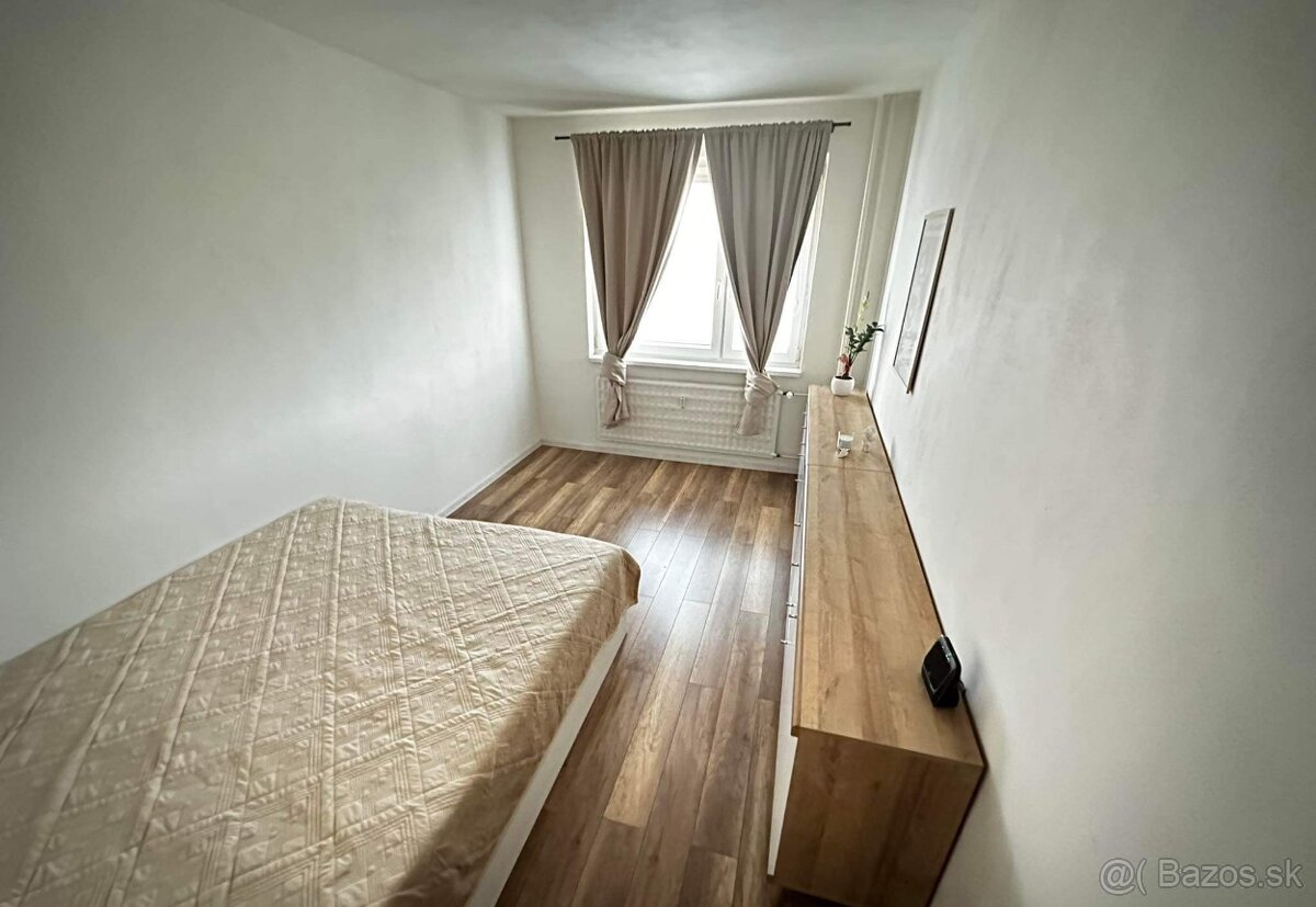 3-izbový byt na DLHODOBÝ prenájom