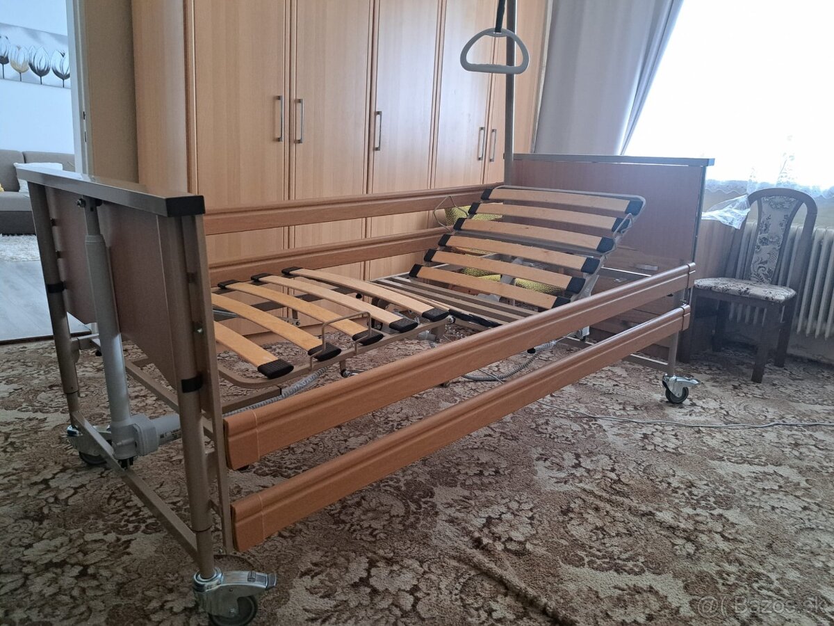 Elektrická polohovateľná posteľ + antidekubitný matrac