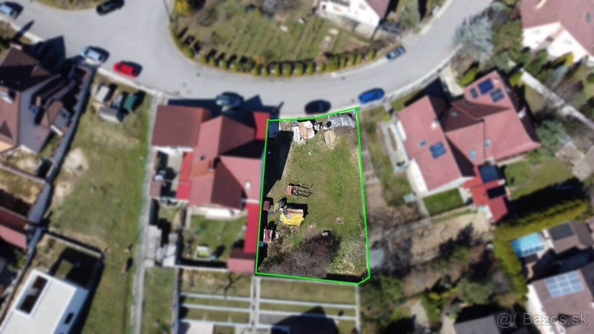 Predaj slnečného stavebného pozemku v Kanianke