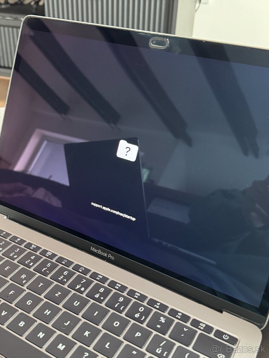 NEFUNKČNÝ - MacBook Pro 13" 2017 256gb, 8gb RAM