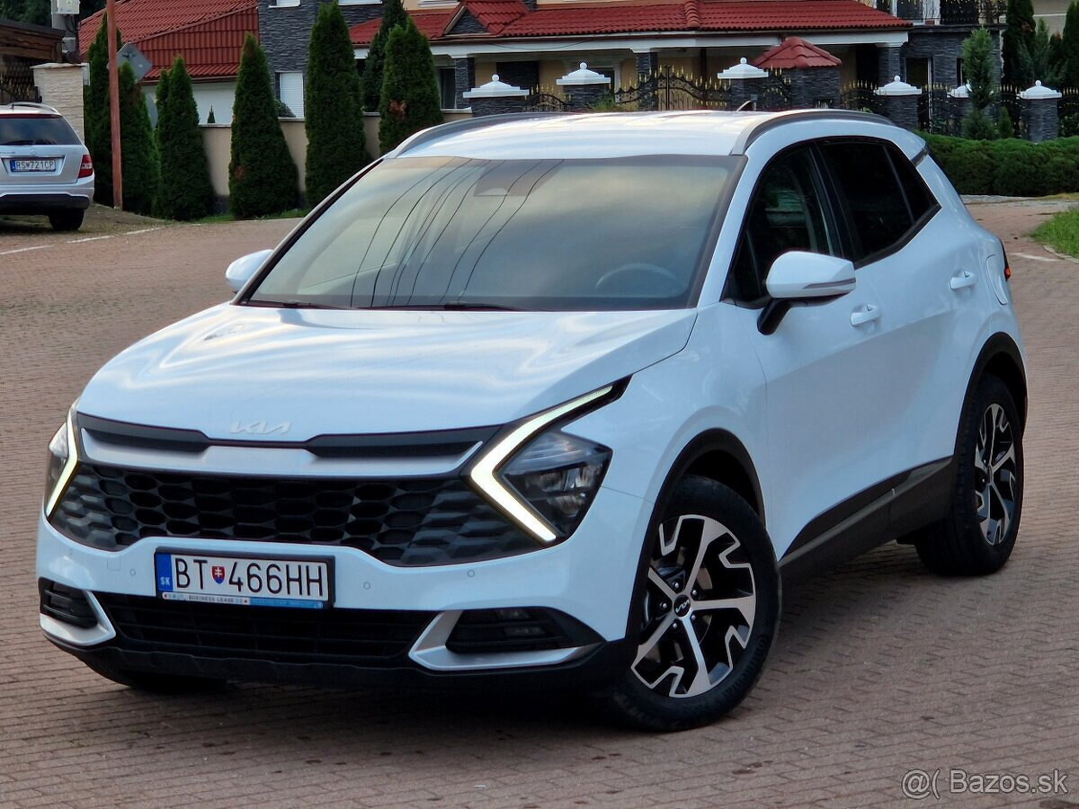 KIA SPORTAGE 4 1.6 T-GDI 110KW GOLD 9/2022 SK auto v ZÁRUKE