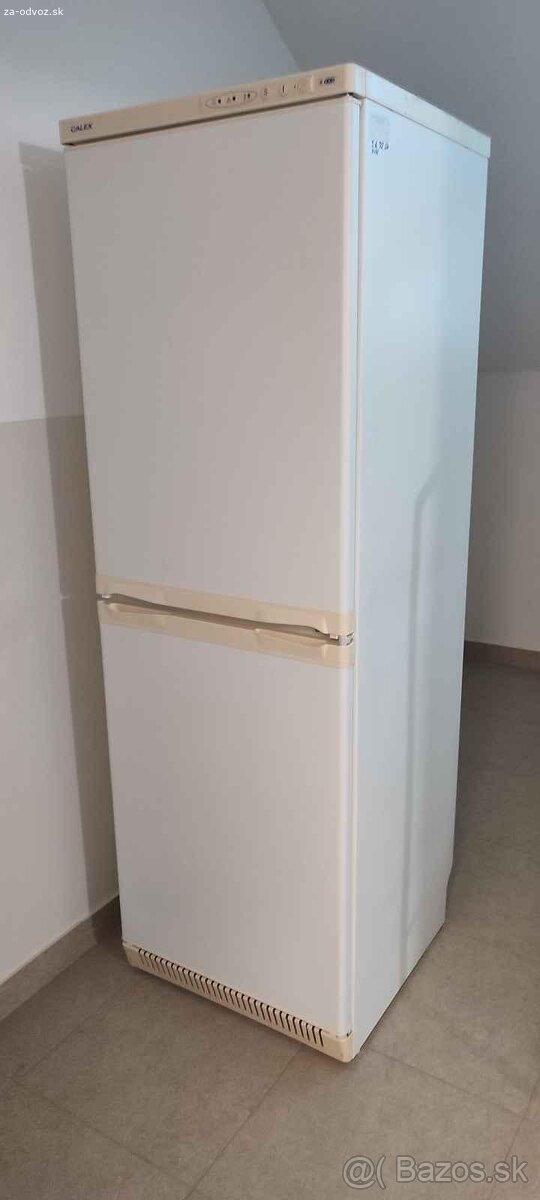 Chladnicka s mraznickou