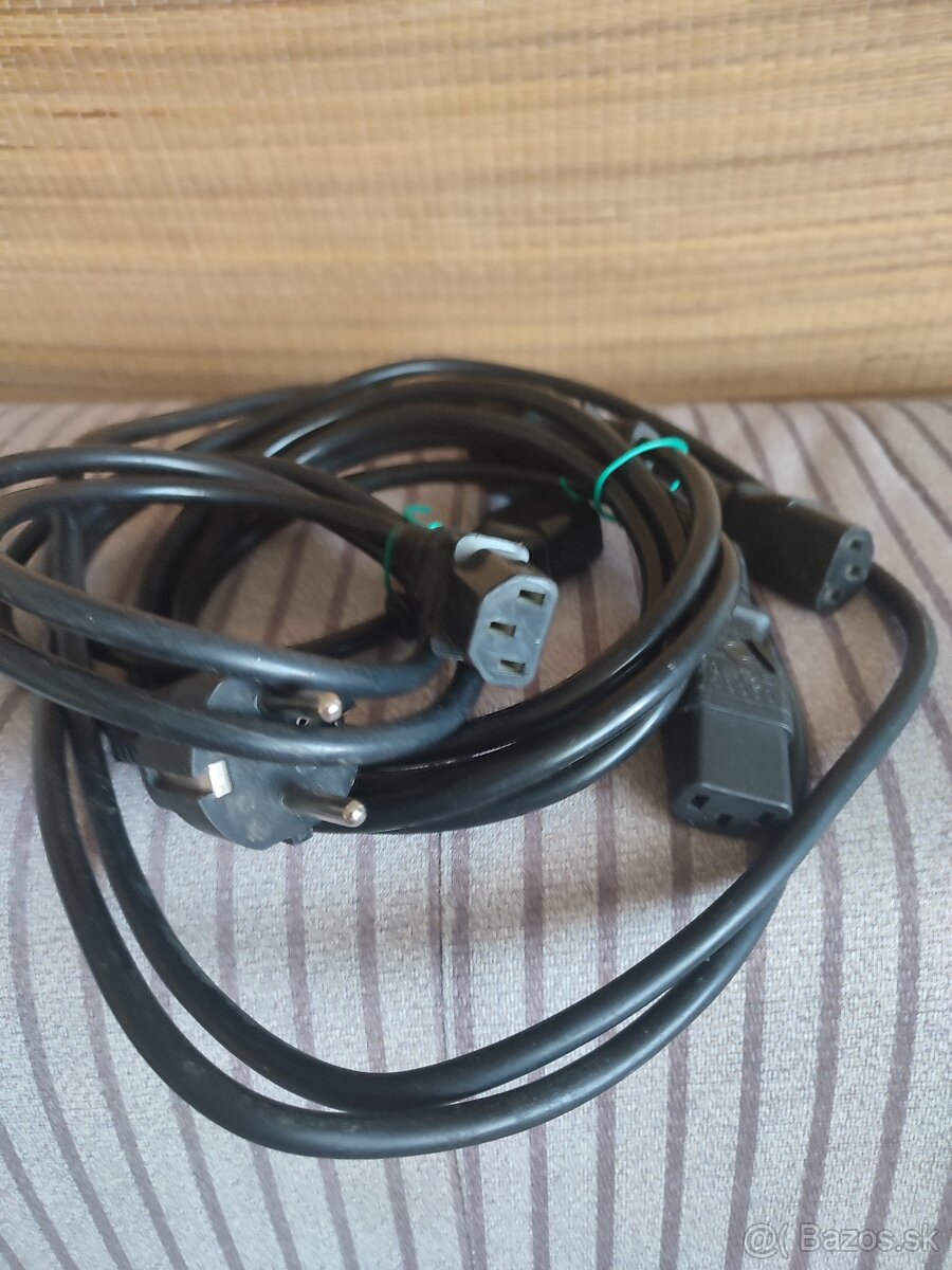 Predám napájacie káble k PC