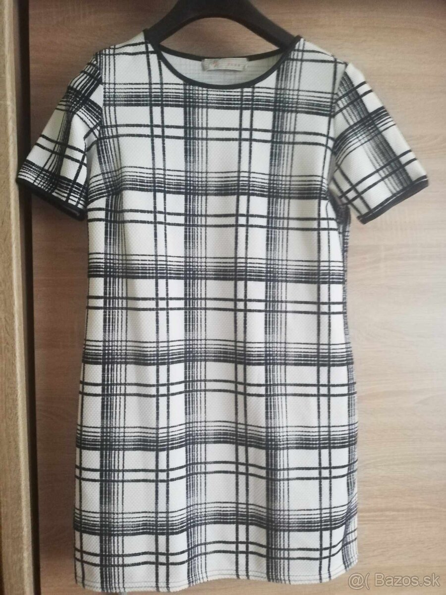 Dámske šaty karovane bielo čierne S/M