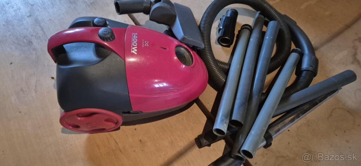 Predám vysávač