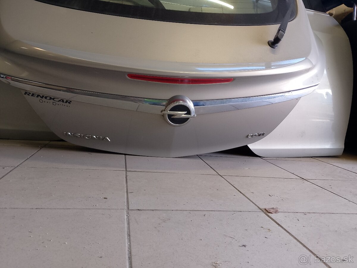 Zadné kufrove dvere Opel Insignia