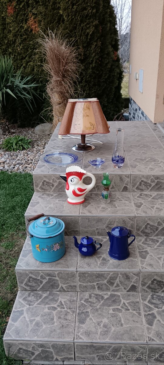 Lampa, smalt, džbán kohút 23,5cm, váza, popolník..