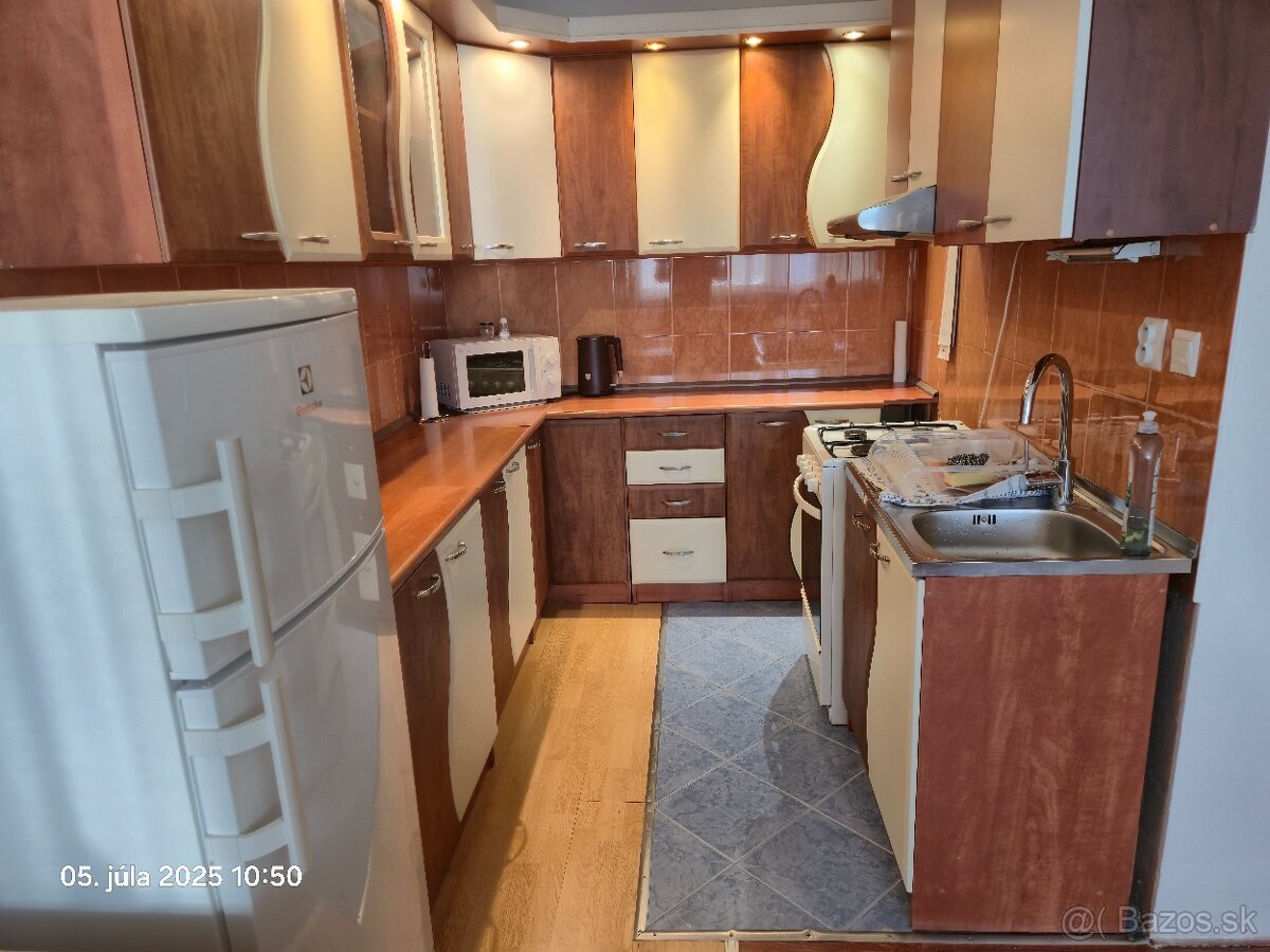 jeden a pol izbový byt v Košiciach - Jazero, Uralská ulica