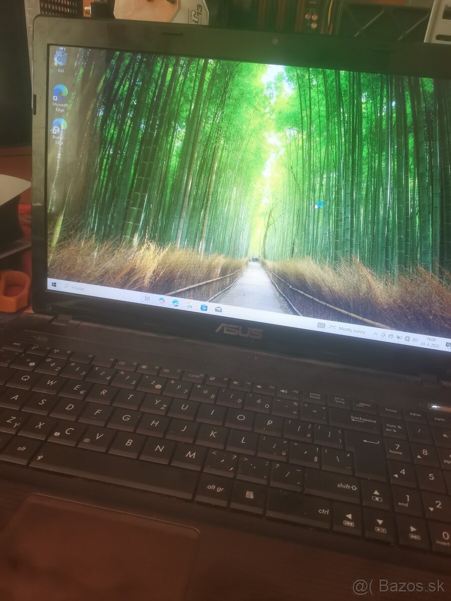 Asus