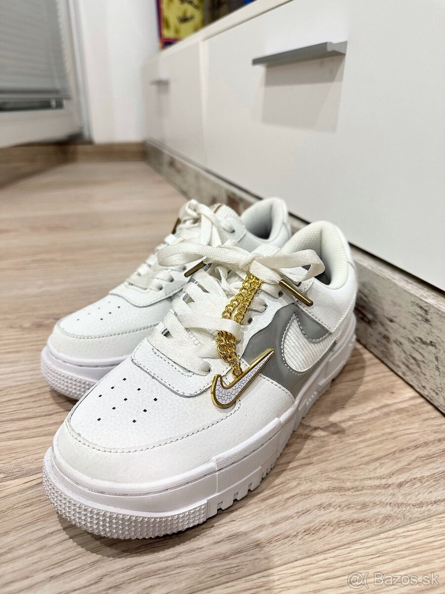 Nike Air Force