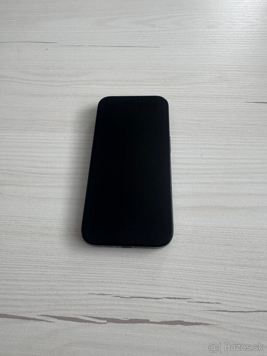 Predám iPhone 15 pro