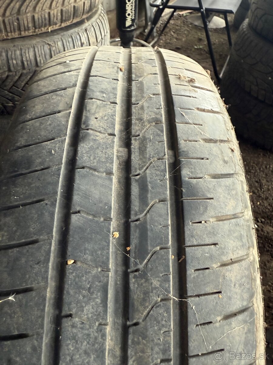 Letné pneumatiky 215/60r16