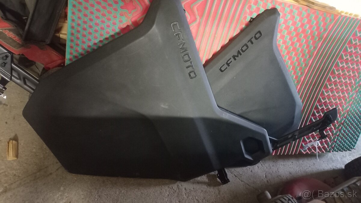 Dvere na CF MOTO 1000 cm3