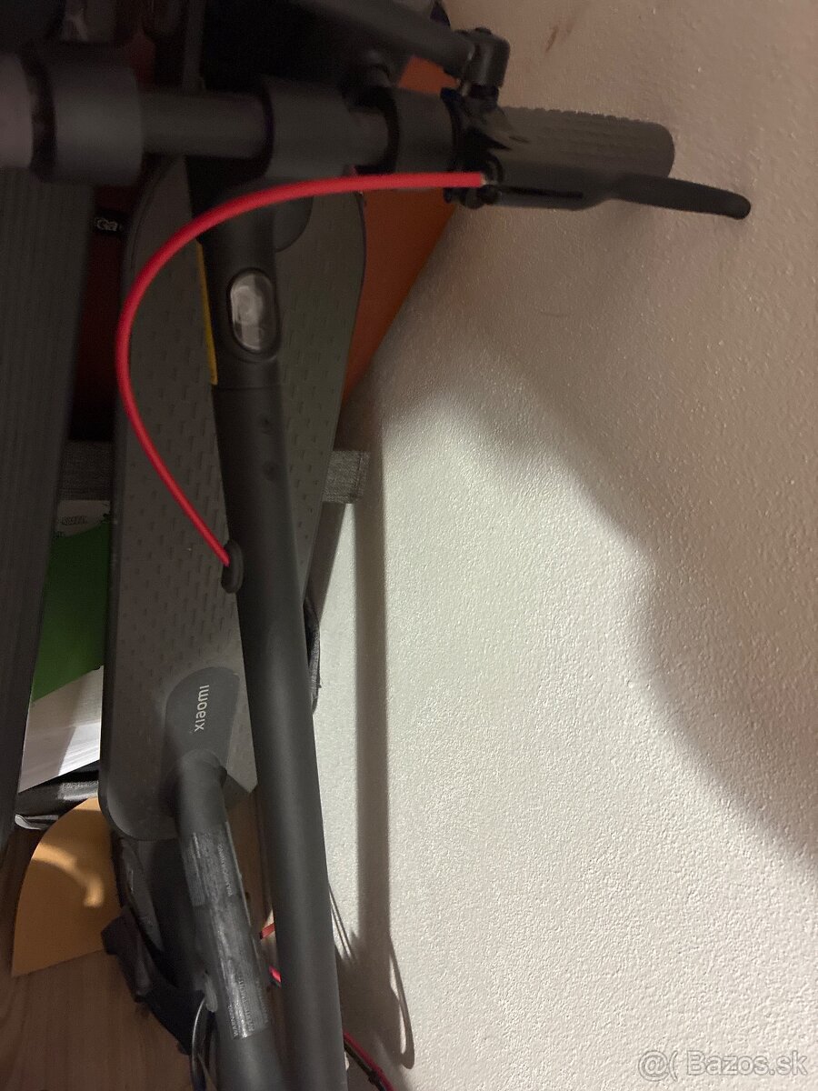 Predám elektrickú kolobežku Xiaomi scooter 3 lite