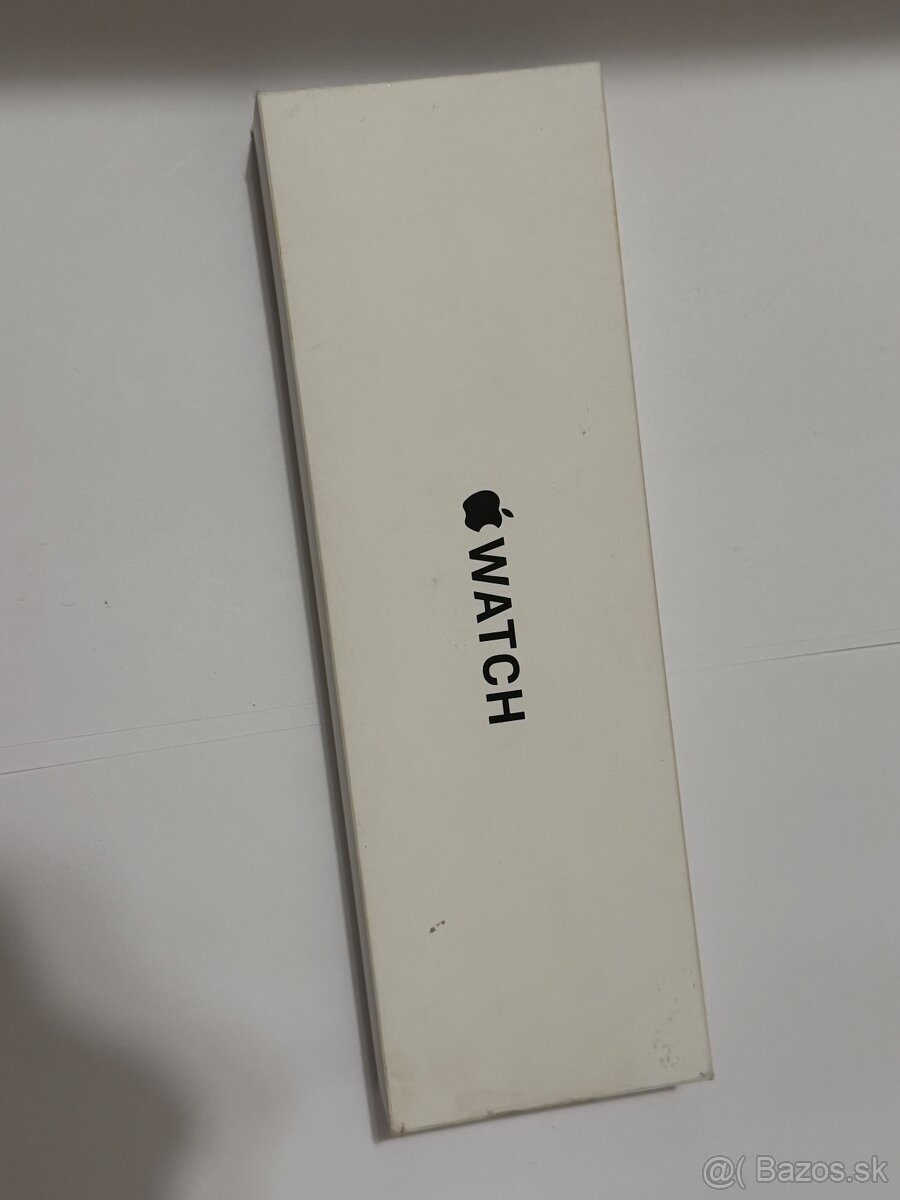 Apple watch SE 2 40 mm. 2024 midnight - batéria 100%