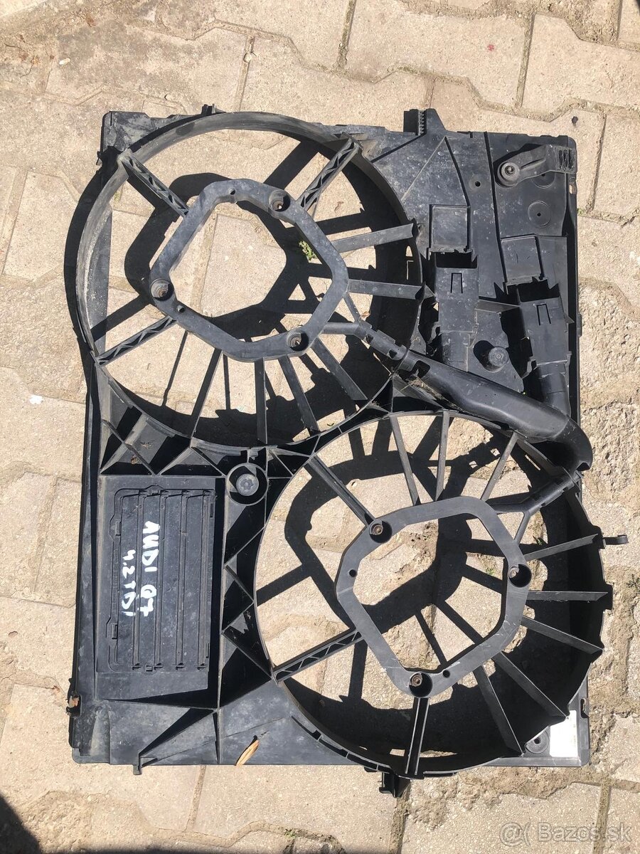 AUDI Q7 4.2 TDI - Kryt chladiaceho ventilatora