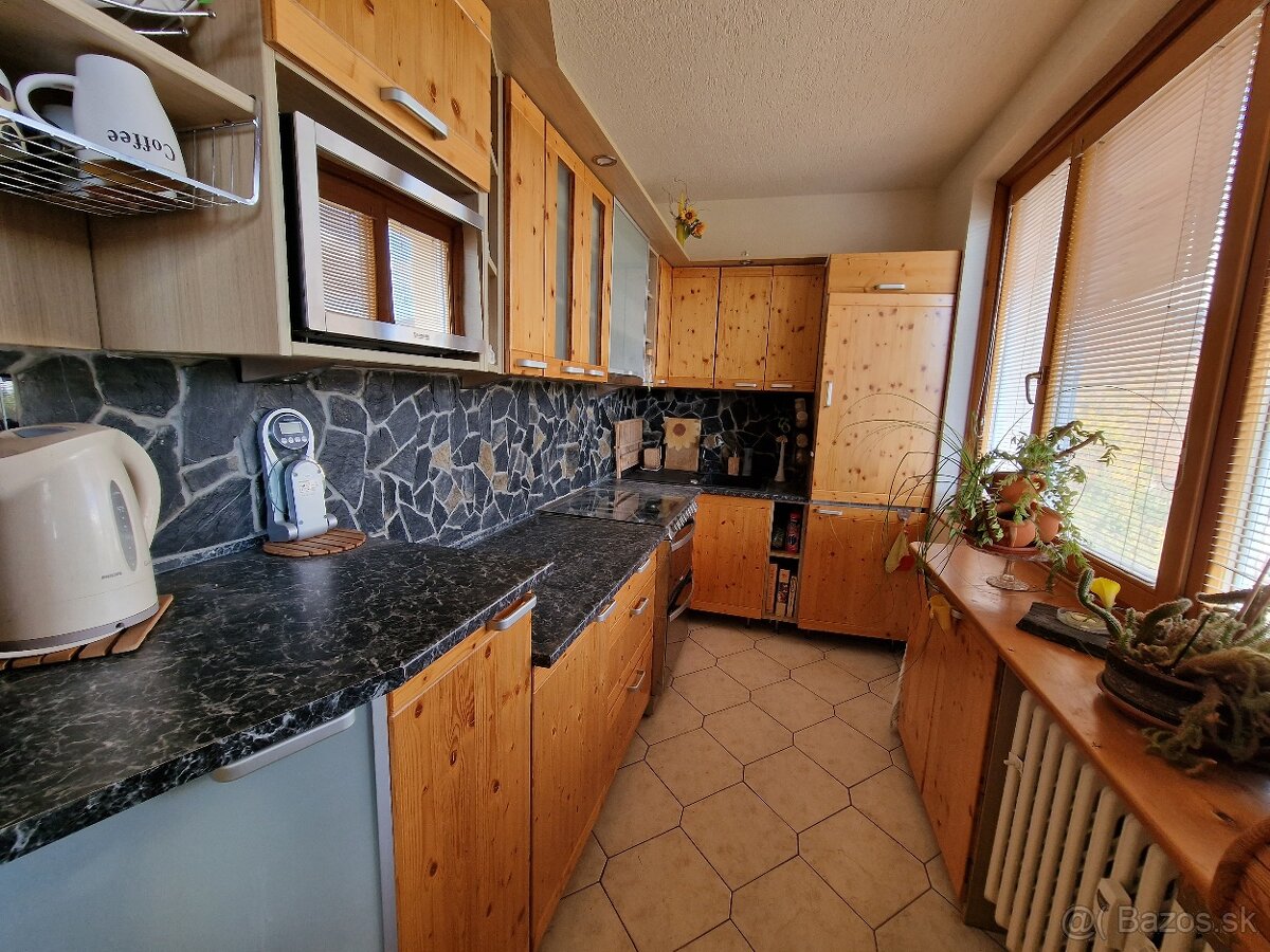 4 izbový byt s balkónom Rožňava