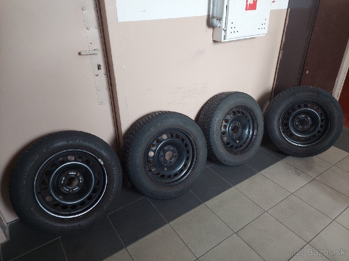 Plechové disky 5x100 r15 + zimné pneu