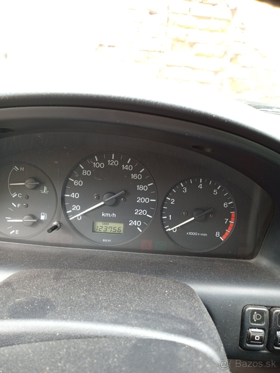 Mazda 323f ba