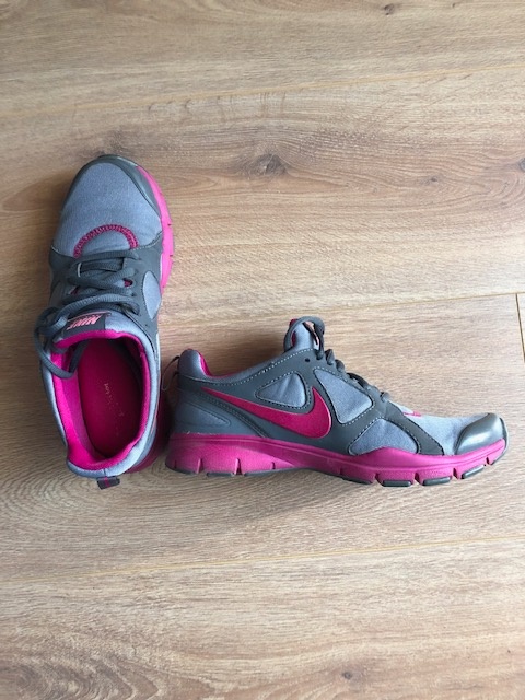 NIKE - dámske/dievčenské tenisky