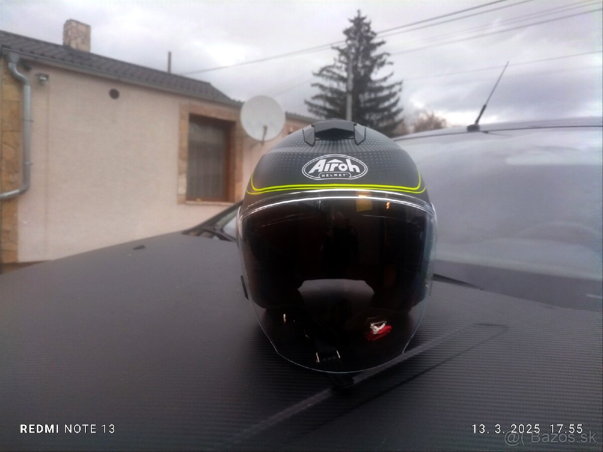 Prilba moto Airoh