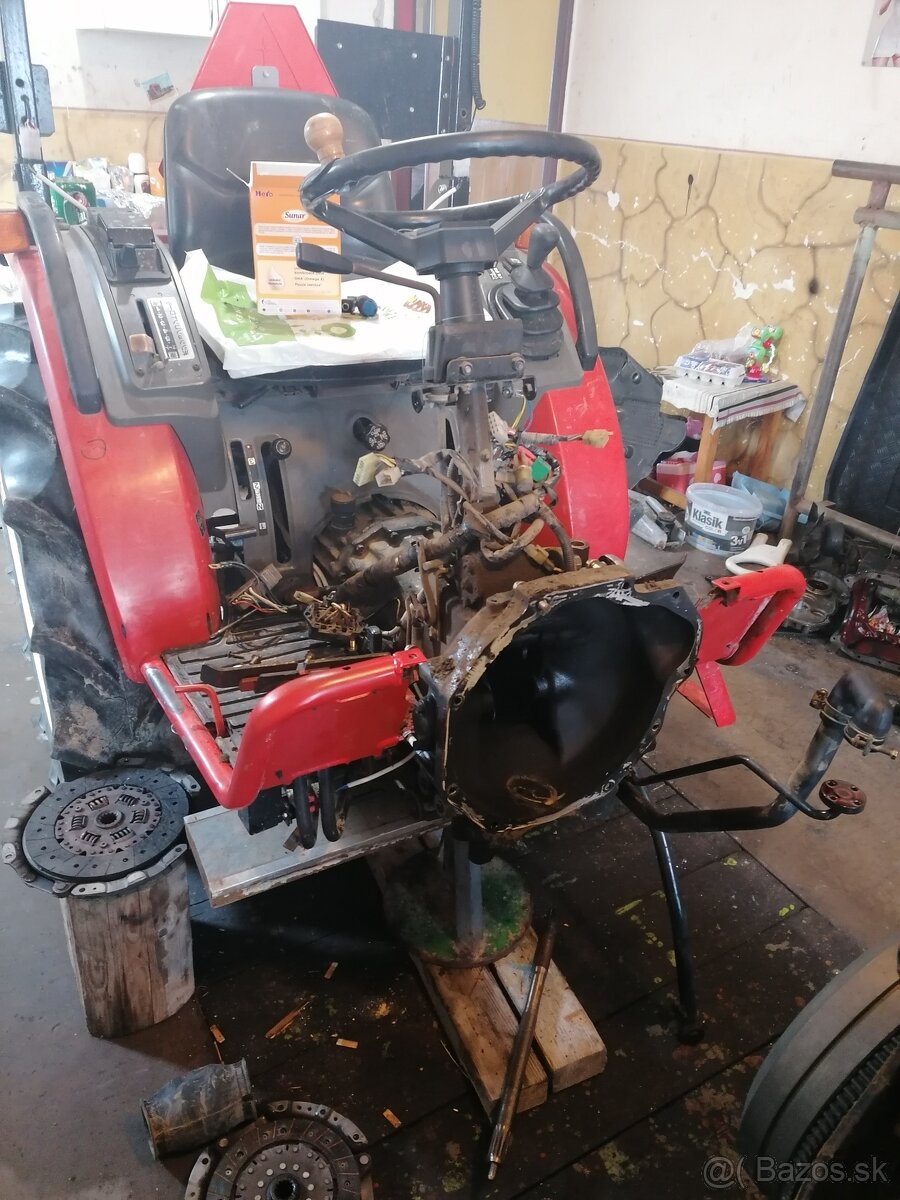 Oprava japonských malotraktor