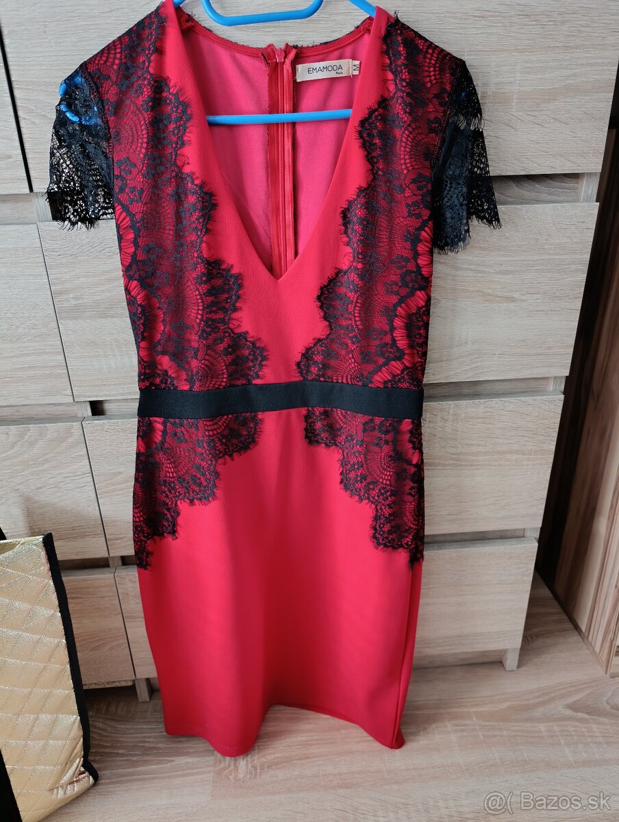 Elegantné mini šaty