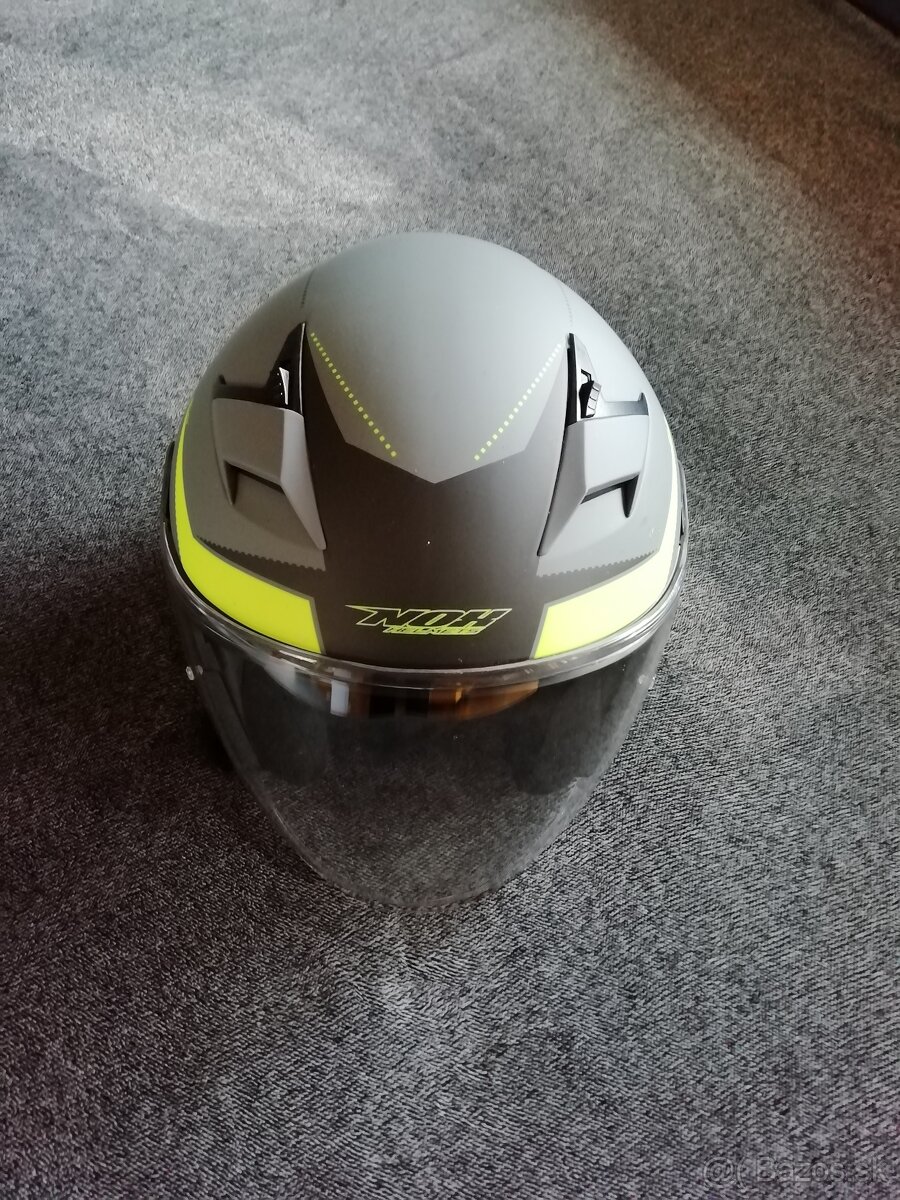 prilba na motocykel skuter
