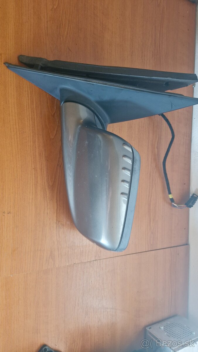 Predám spetne zrkadlá bmw E65