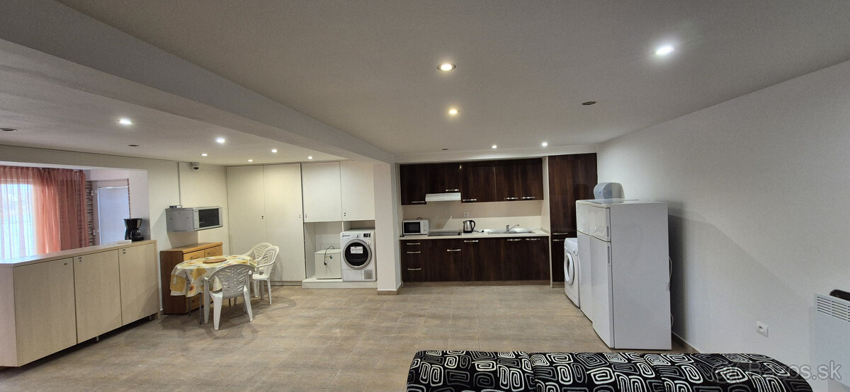 Ponúkame nový spôsob bývania v našom penzióne - co-living