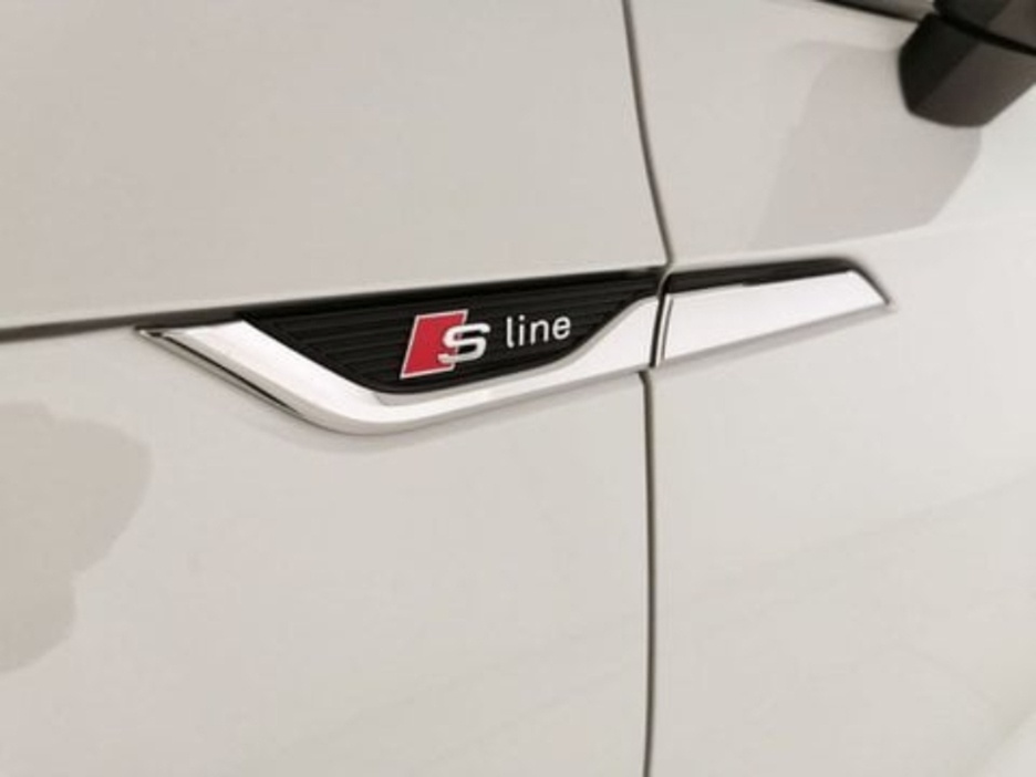 Bočné krídelká nálepky na blatník pre AUDI S-Line