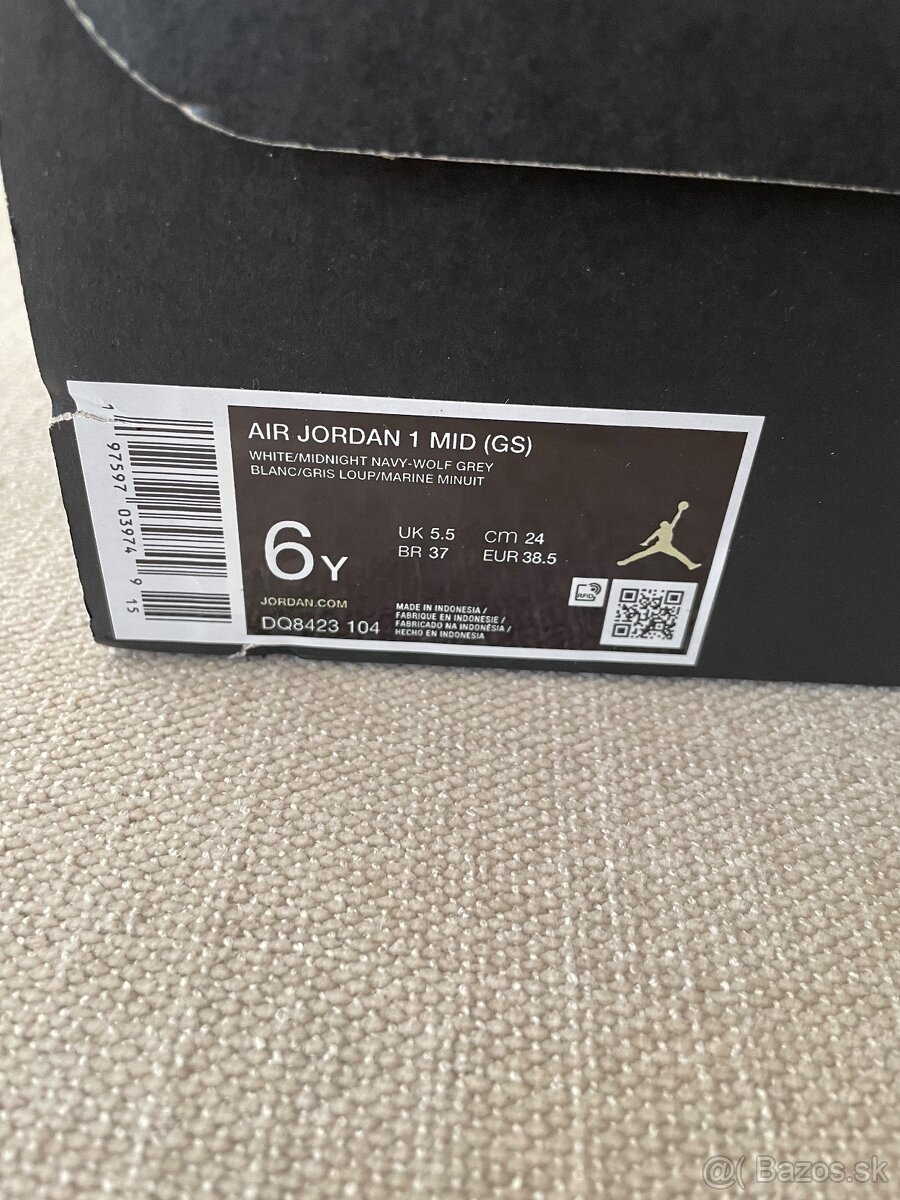 predam Jordan 1 mid 38.5