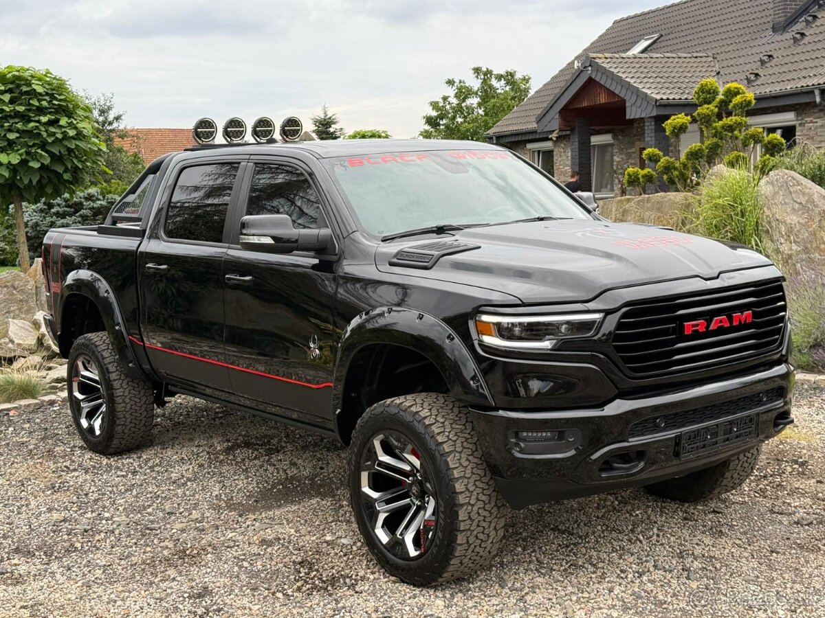 DODGE RAM 1500 5,7 HEMI BLACK WIDOW odpočet DPH